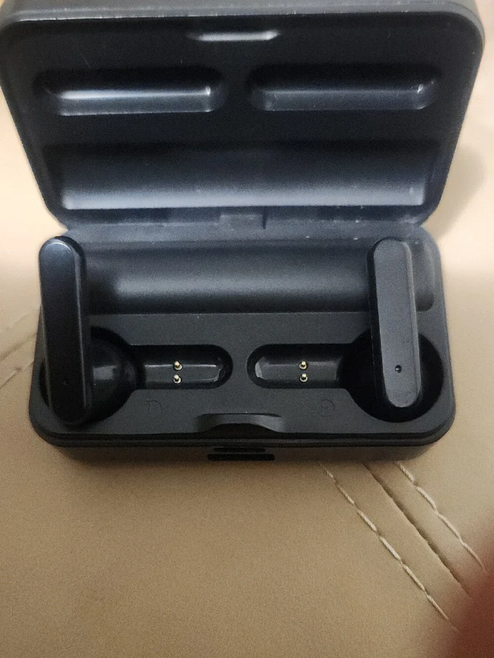 Wireless True Wireless Earbuds with Charging Case - Black